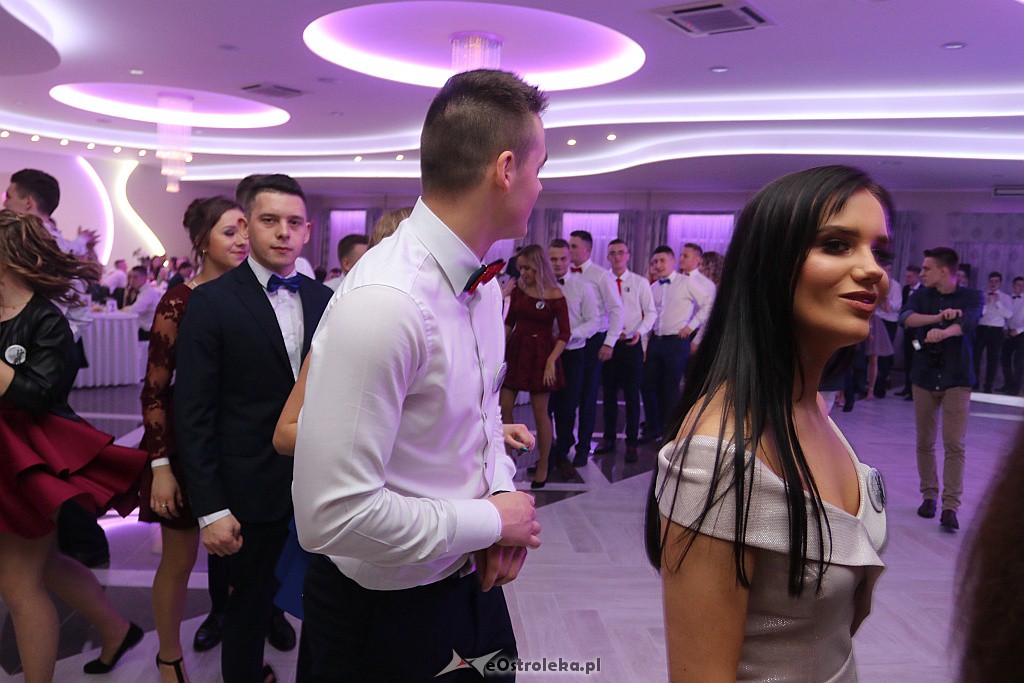 Studniówka ZSZ 1 w Ostrołęce [05.01.2019] - zdjęcie #37 - eOstroleka.pl