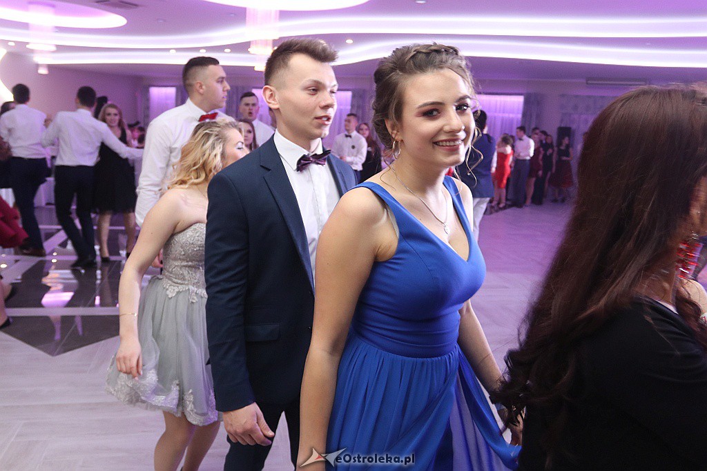 Studniówka ZSZ 1 w Ostrołęce [05.01.2019] - zdjęcie #17 - eOstroleka.pl