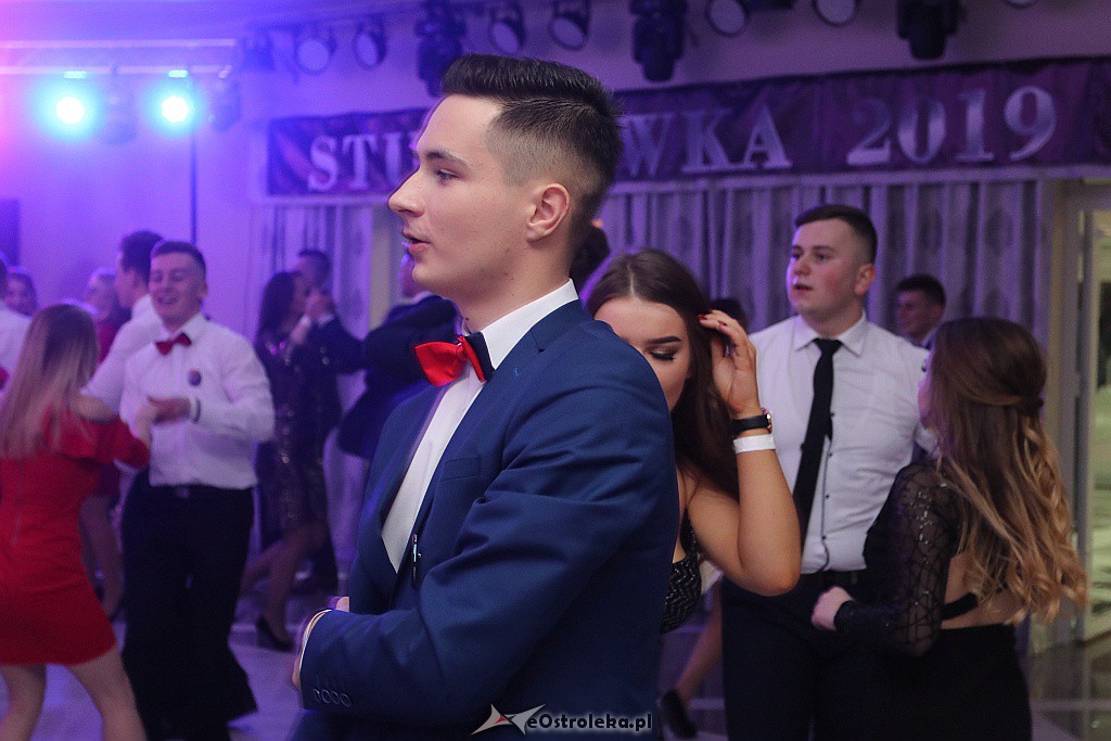 Studniówka ZSZ 1 w Ostrołęce [05.01.2019] - zdjęcie #15 - eOstroleka.pl