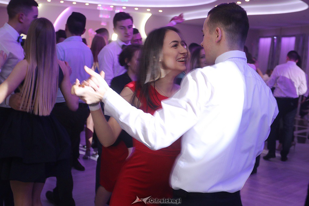 Studniówka ZSZ 1 w Ostrołęce [05.01.2019] - zdjęcie #2 - eOstroleka.pl
