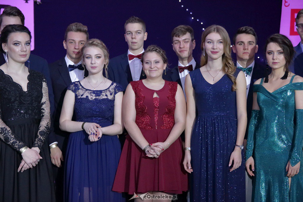 „Baśniowa” studniówka w III LO [05.01.2019] - zdjęcie #142 - eOstroleka.pl