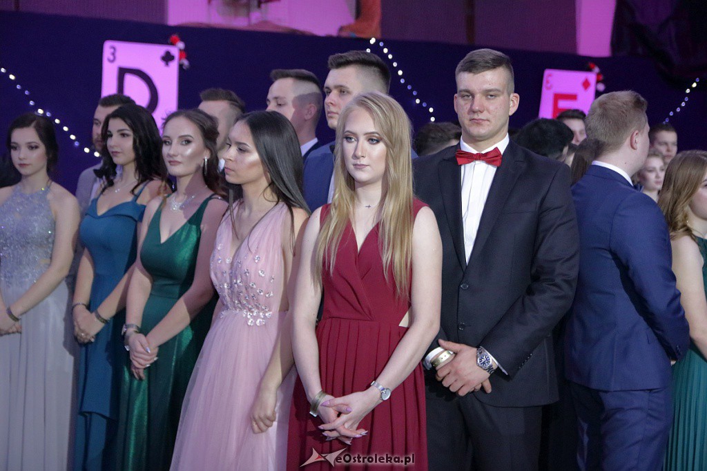 „Baśniowa” studniówka w III LO [05.01.2019] - zdjęcie #139 - eOstroleka.pl