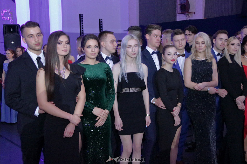 „Baśniowa” studniówka w III LO [05.01.2019] - zdjęcie #132 - eOstroleka.pl