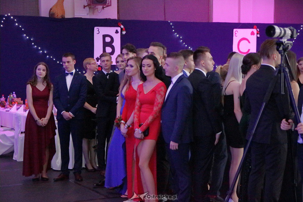 „Baśniowa” studniówka w III LO [05.01.2019] - zdjęcie #126 - eOstroleka.pl