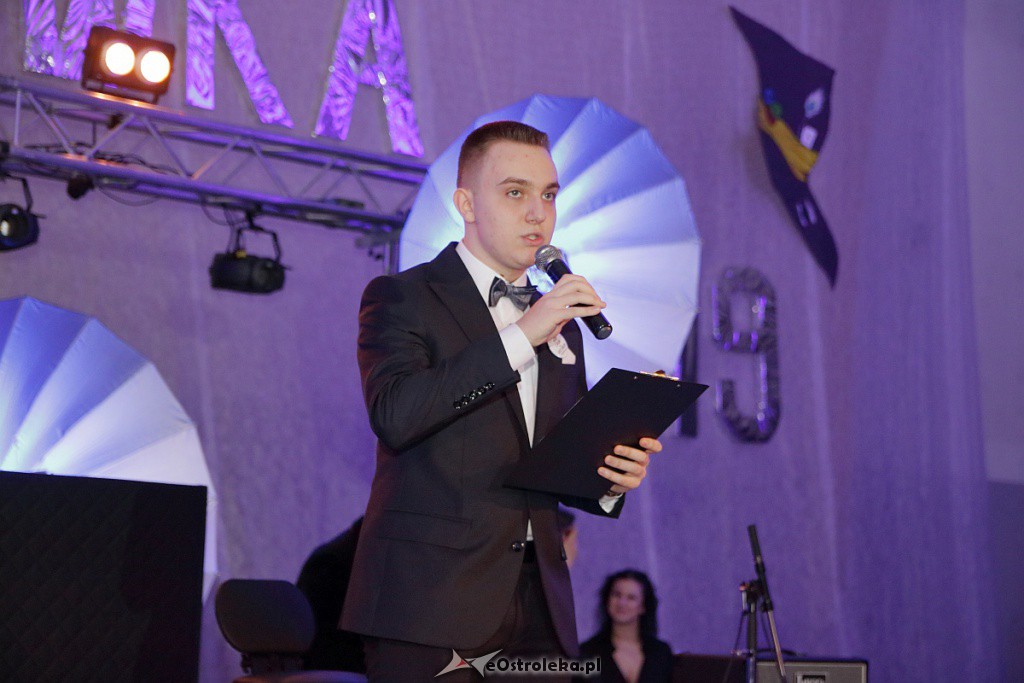 „Baśniowa” studniówka w III LO [05.01.2019] - zdjęcie #120 - eOstroleka.pl