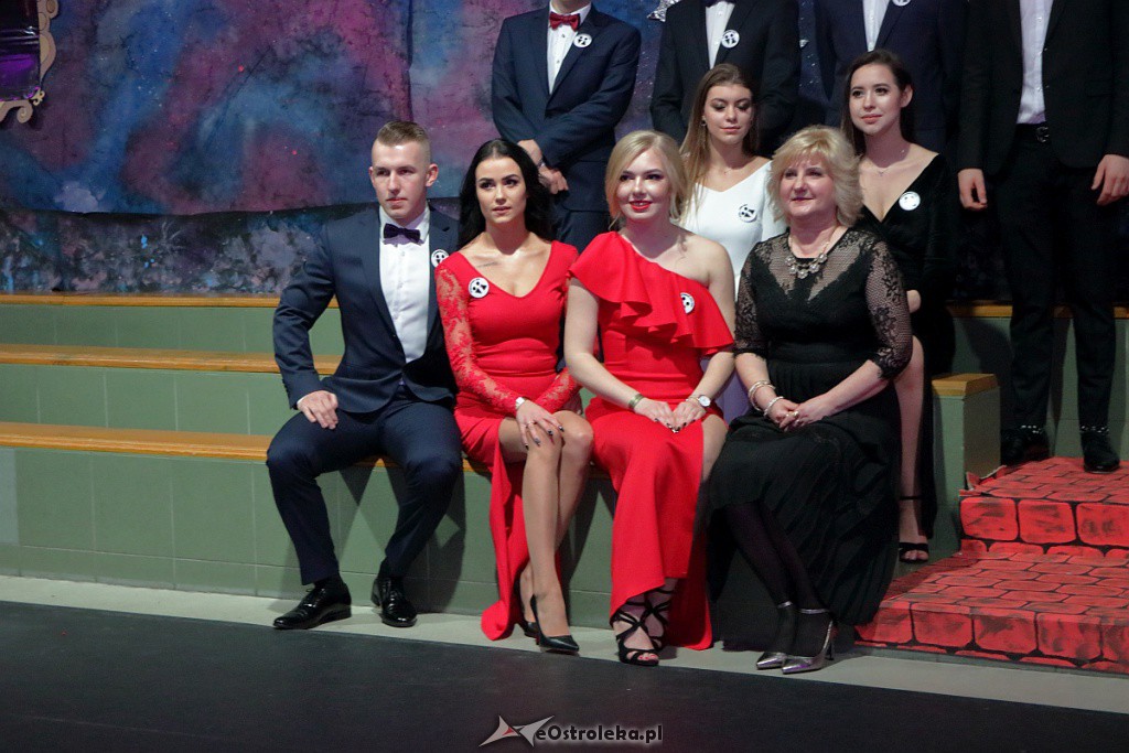 „Baśniowa” studniówka w III LO [05.01.2019] - zdjęcie #113 - eOstroleka.pl