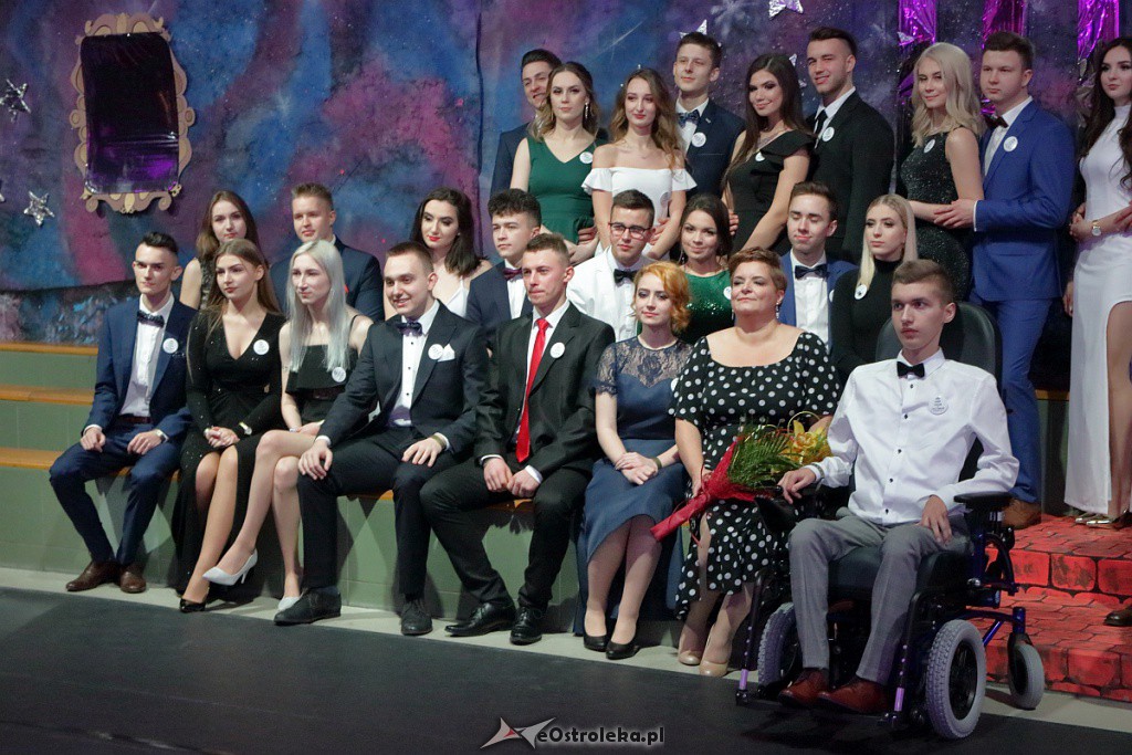 „Baśniowa” studniówka w III LO [05.01.2019] - zdjęcie #108 - eOstroleka.pl