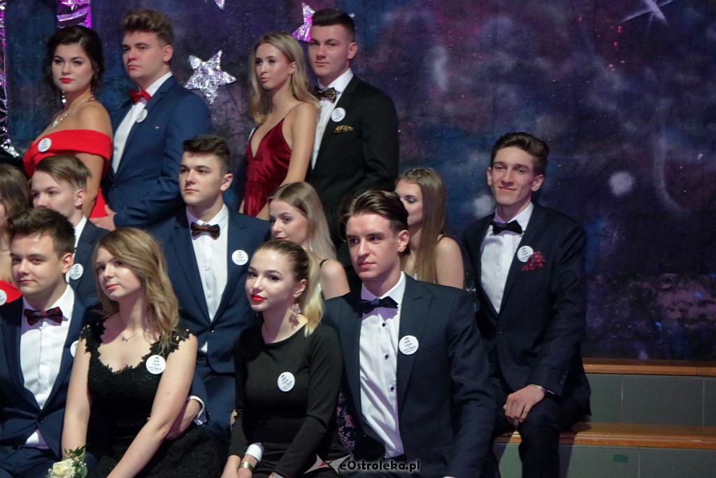 „Baśniowa” studniówka w III LO [05.01.2019] - zdjęcie #105 - eOstroleka.pl