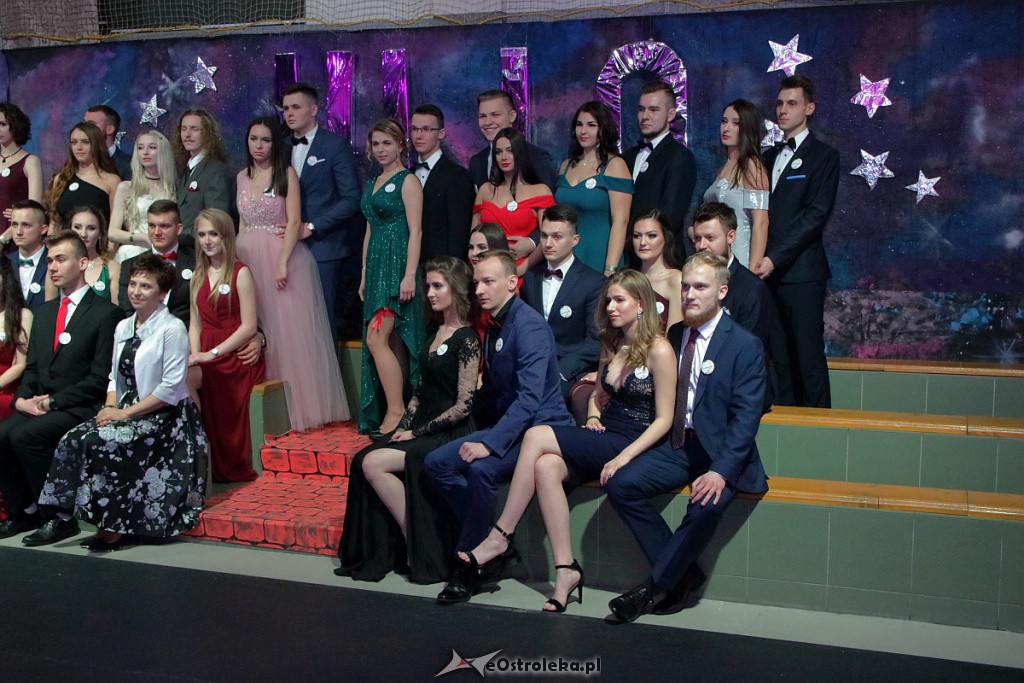 „Baśniowa” studniówka w III LO [05.01.2019] - zdjęcie #98 - eOstroleka.pl