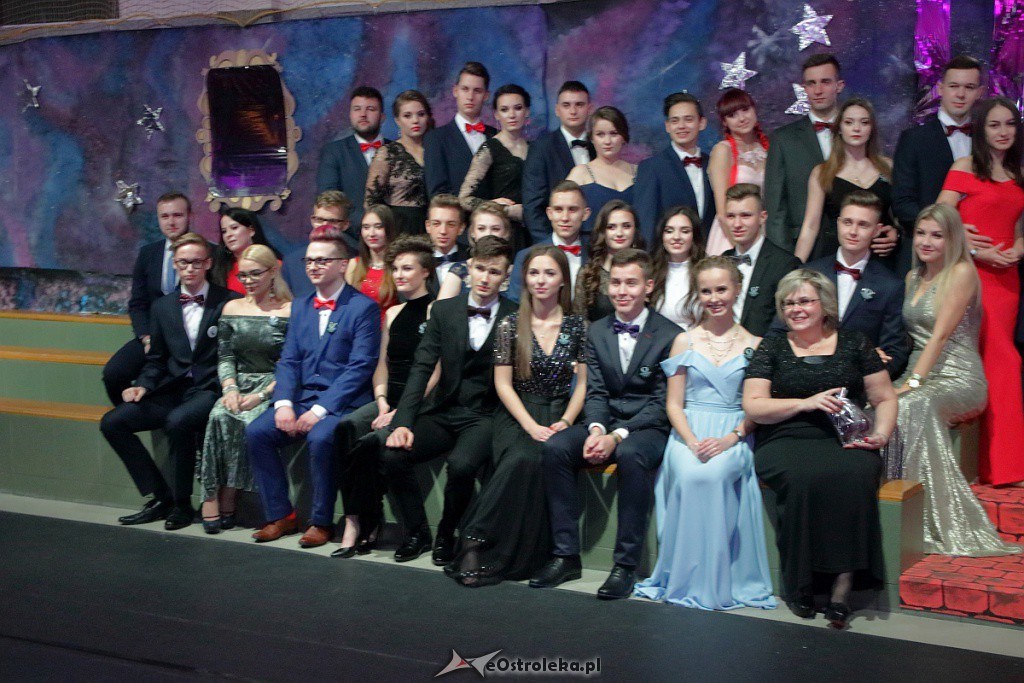 „Baśniowa” studniówka w III LO [05.01.2019] - zdjęcie #88 - eOstroleka.pl