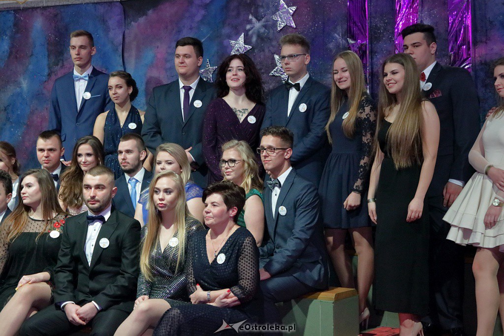 „Baśniowa” studniówka w III LO [05.01.2019] - zdjęcie #69 - eOstroleka.pl