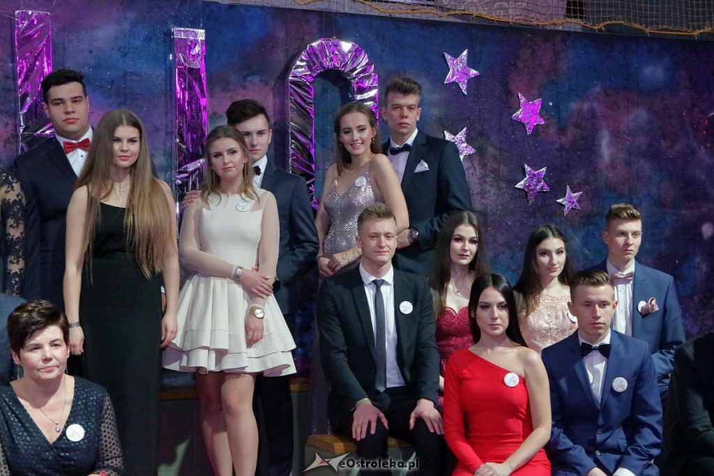 „Baśniowa” studniówka w III LO [05.01.2019] - zdjęcie #66 - eOstroleka.pl