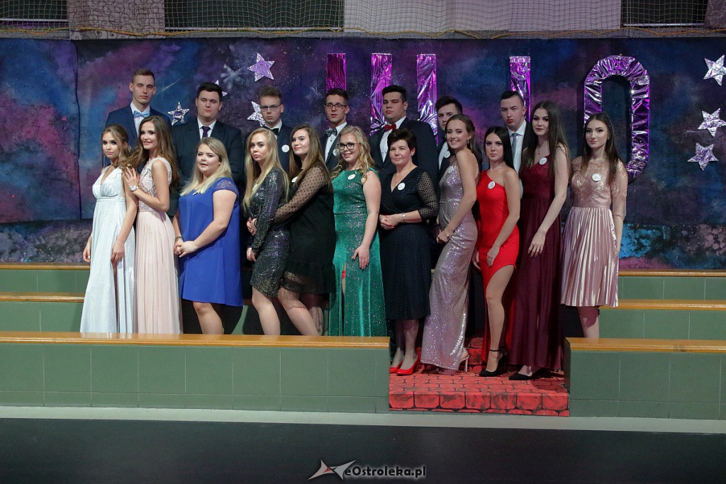 „Baśniowa” studniówka w III LO [05.01.2019] - zdjęcie #63 - eOstroleka.pl