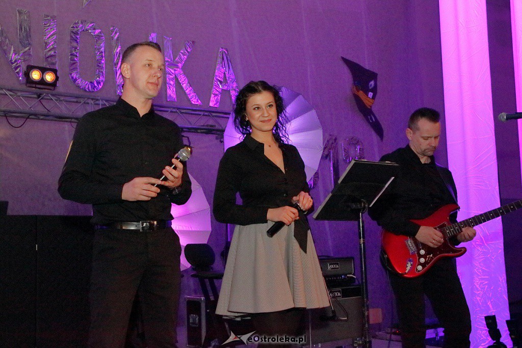 „Baśniowa” studniówka w III LO [05.01.2019] - zdjęcie #37 - eOstroleka.pl