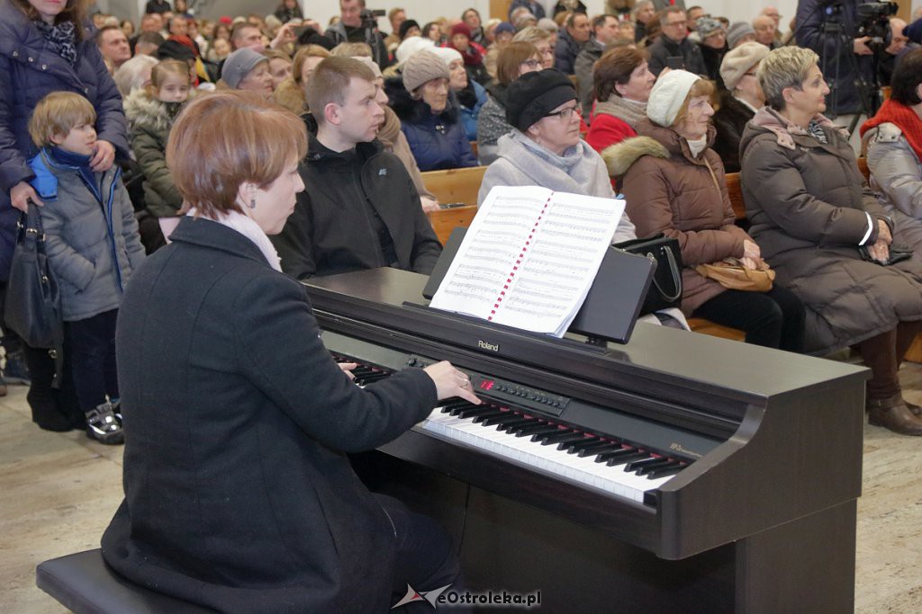 Noworoczny koncert kolęd Ostrołęckiego Chóru Kameralnego [06.01.2019] - zdjęcie #36 - eOstroleka.pl
