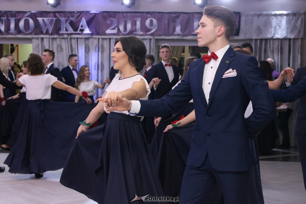 Studniówka 2019 I LO w Ostrołęce [12.01.2019] - zdjęcie #118 - eOstroleka.pl