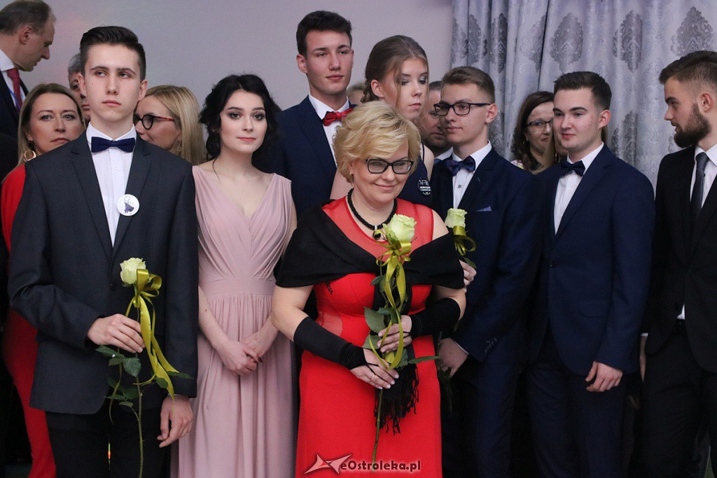 Studniówka 2019 I LO w Ostrołęce [12.01.2019] - zdjęcie #105 - eOstroleka.pl