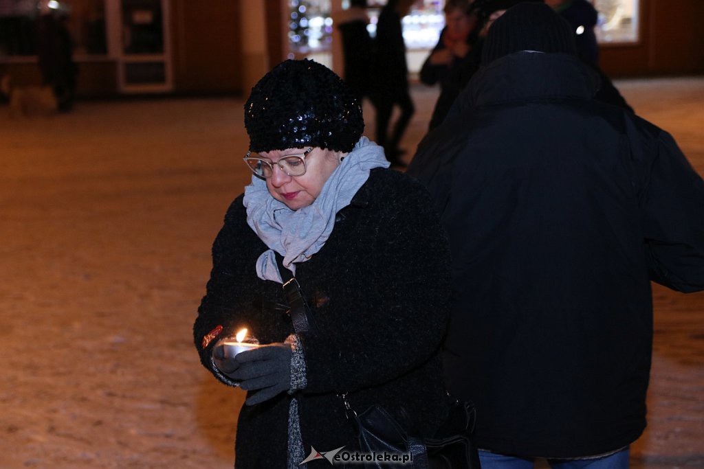 Ostrołęczanie uczcili pamięć Pawła Adamowicza, zamordowanego prezydenta Gdańska [14.01.2019] - zdjęcie #3 - eOstroleka.pl