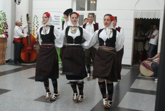 Nova Varos w Muzeum Kultury Kurpiowskiej (21.06.2010) - zdjęcie #14 - eOstroleka.pl