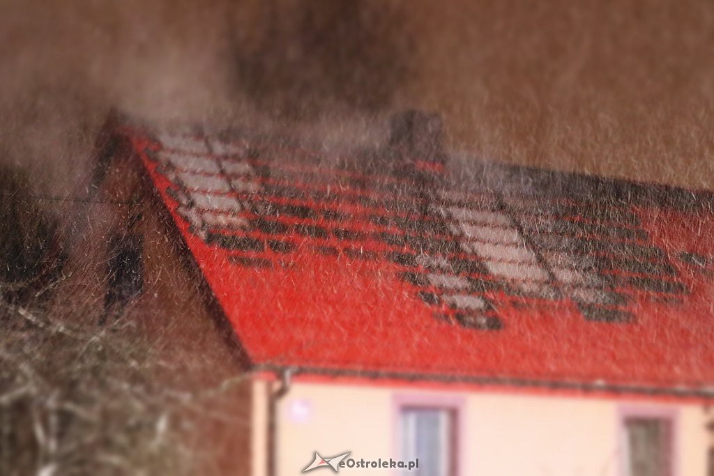 Pożar domu przy ul. Kaczyńskiej [15.01.2019] - zdjęcie #5 - eOstroleka.pl