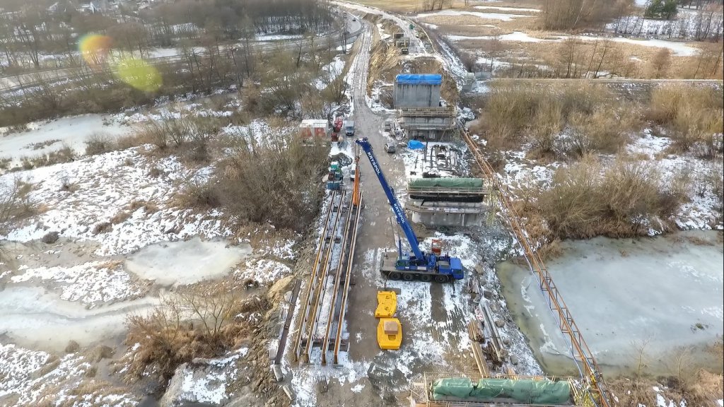 Konstrukcja przęsłowa na budowę mostu przez rzekę Narew [18.01.2019] - zdjęcie #4 - eOstroleka.pl
