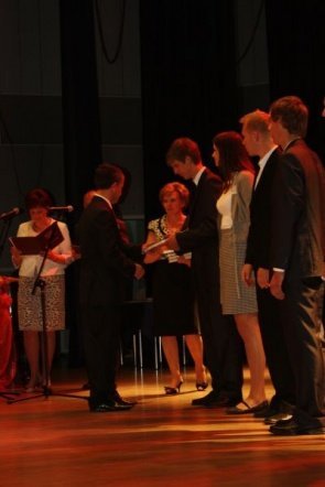 III uczniowska gala samorzadowa (23.06.2010) - zdjęcie #11 - eOstroleka.pl