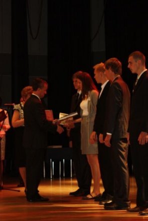 III uczniowska gala samorzadowa (23.06.2010) - zdjęcie #10 - eOstroleka.pl