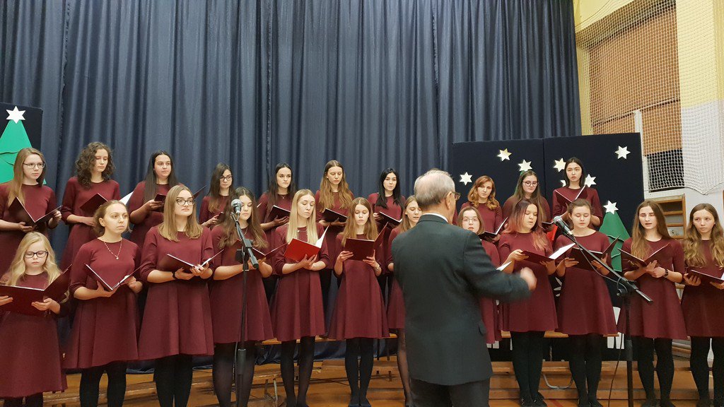 Noworoczny koncert chóru Cantilena w II LO [22.01.2019] - zdjęcie #4 - eOstroleka.pl