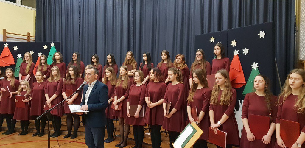 Noworoczny koncert chóru Cantilena w II LO [22.01.2019] - zdjęcie #1 - eOstroleka.pl