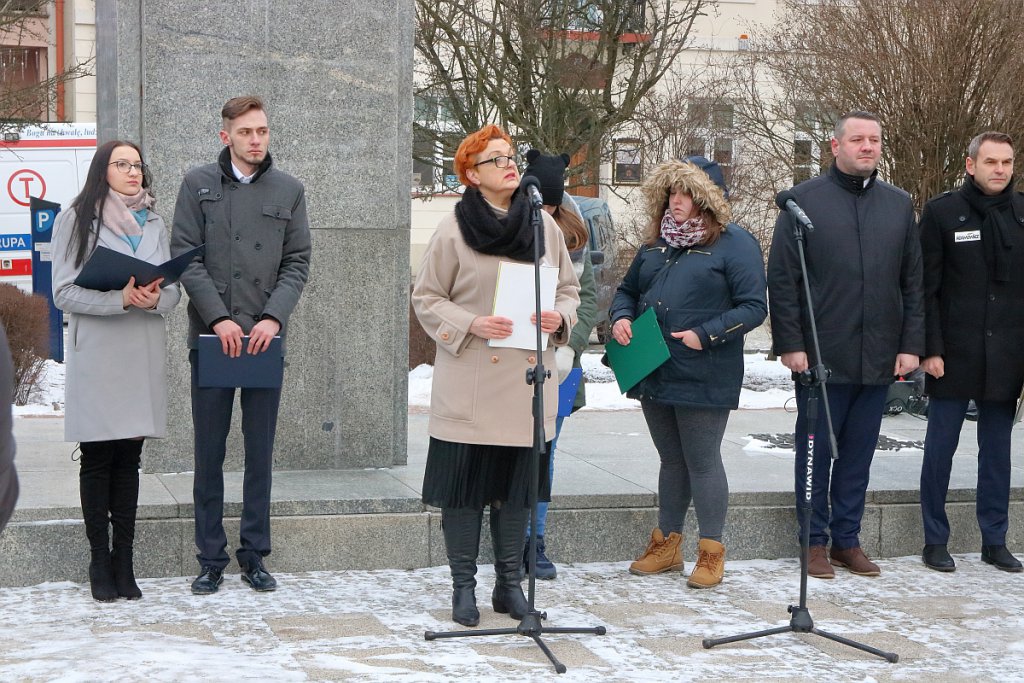Ostrołęcka młodzież sprzeciwia się agresji i mowie nienawiści  [24.01.2019] - zdjęcie #2 - eOstroleka.pl
