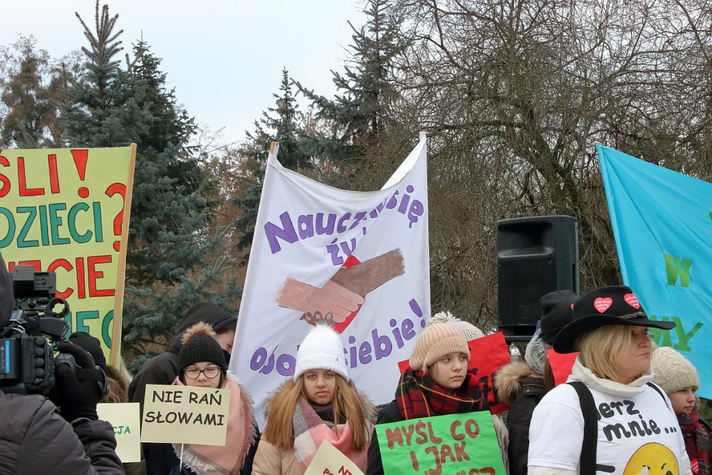 Ostrołęcka młodzież sprzeciwia się agresji i mowie nienawiści  [24.01.2019] - zdjęcie #16 - eOstroleka.pl
