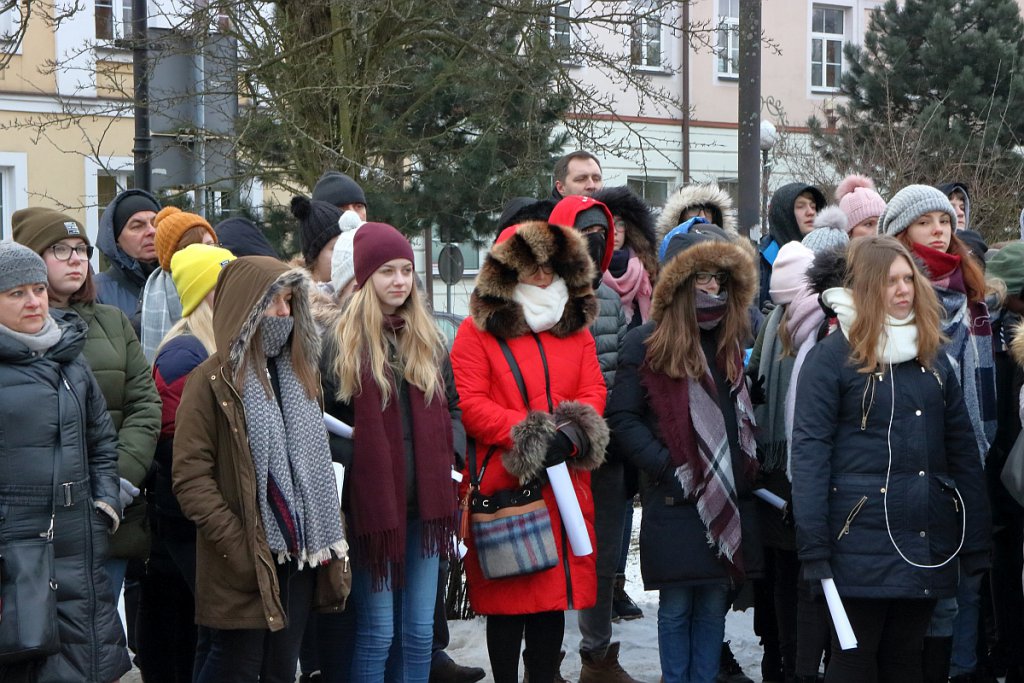 Ostrołęcka młodzież sprzeciwia się agresji i mowie nienawiści  [24.01.2019] - zdjęcie #52 - eOstroleka.pl