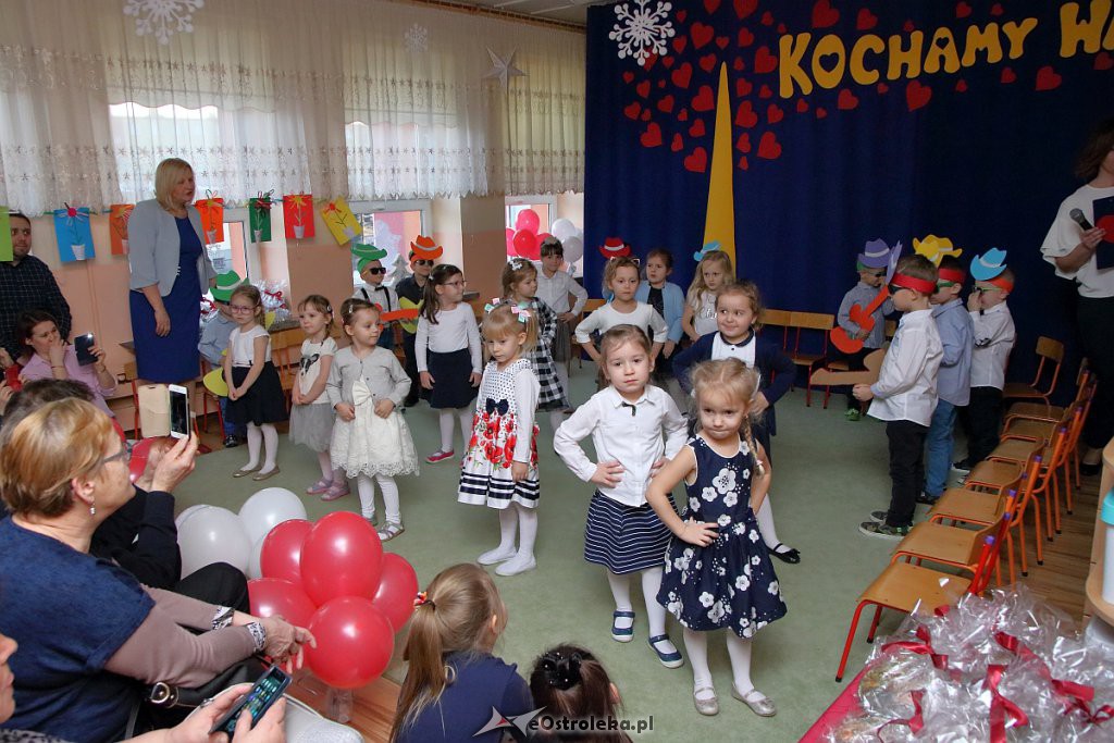 Dzień Babci i Dziadka w PM nr 17 Kraina Misiów [24.01.2019] - zdjęcie #78 - eOstroleka.pl