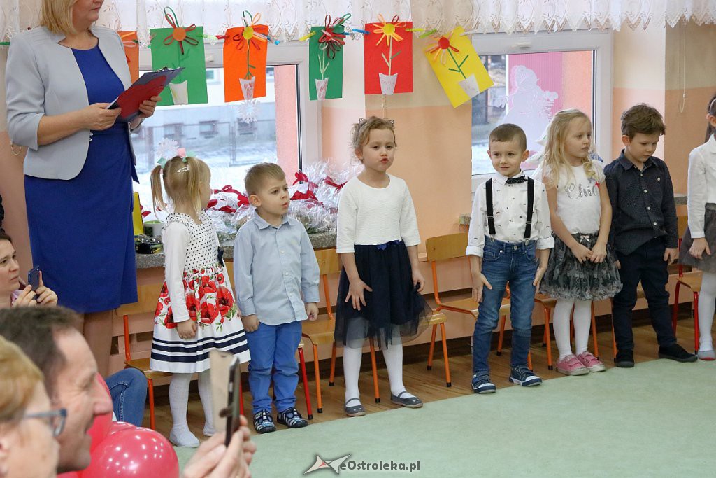 Dzień Babci i Dziadka w PM nr 17 Kraina Misiów [24.01.2019] - zdjęcie #76 - eOstroleka.pl
