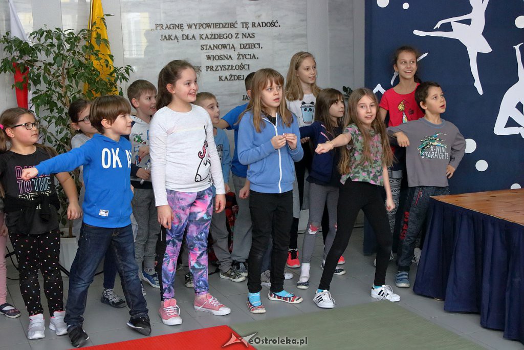 Fit Day w Szkole Podstawowej nr 10 [25.01.2019] - zdjęcie #15 - eOstroleka.pl