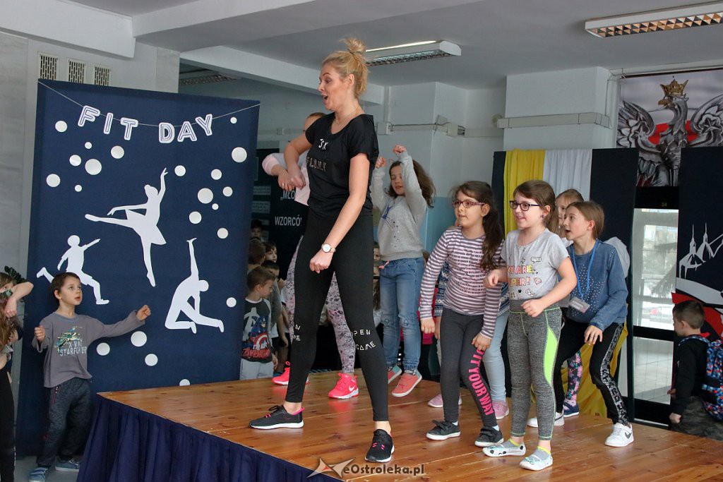 Fit Day w Szkole Podstawowej nr 10 [25.01.2019] - zdjęcie #20 - eOstroleka.pl