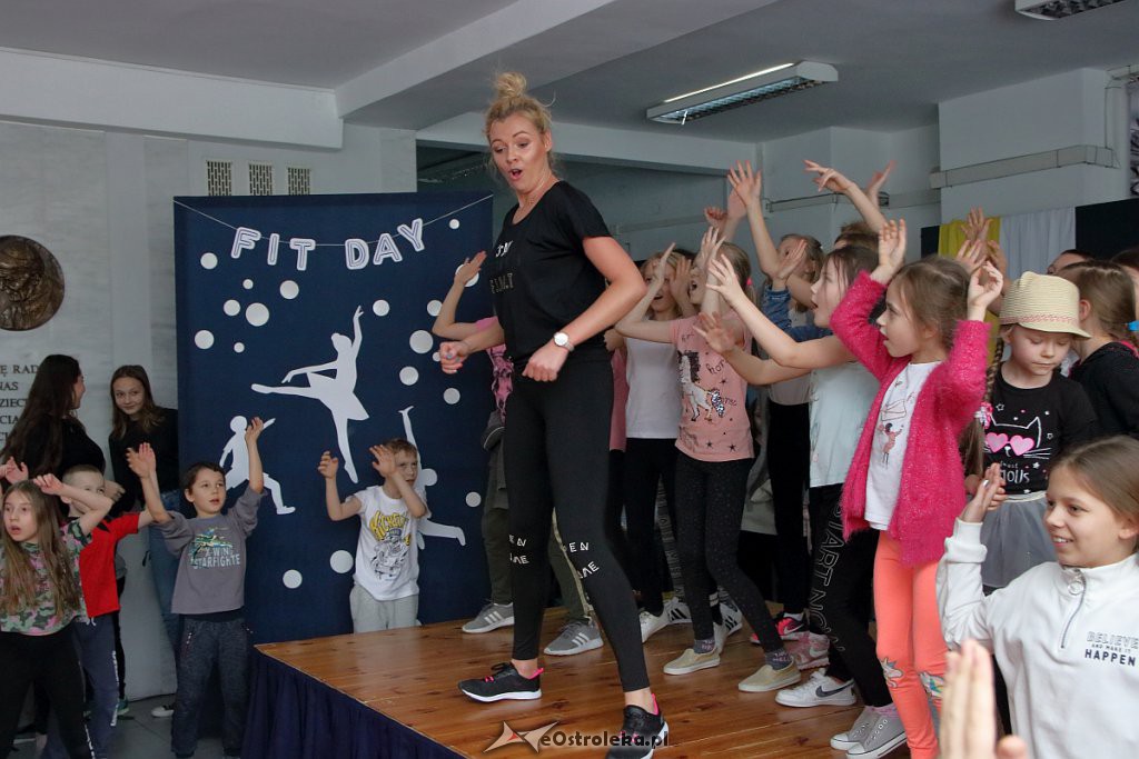 Fit Day w Szkole Podstawowej nr 10 [25.01.2019] - zdjęcie #57 - eOstroleka.pl