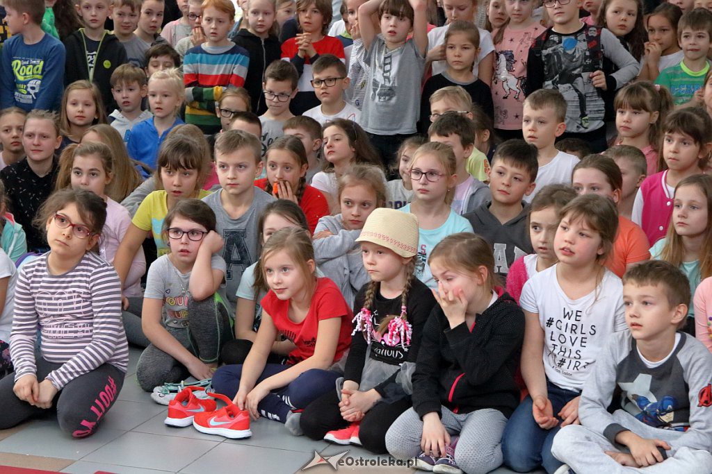 Fit Day w Szkole Podstawowej nr 10 [25.01.2019] - zdjęcie #75 - eOstroleka.pl