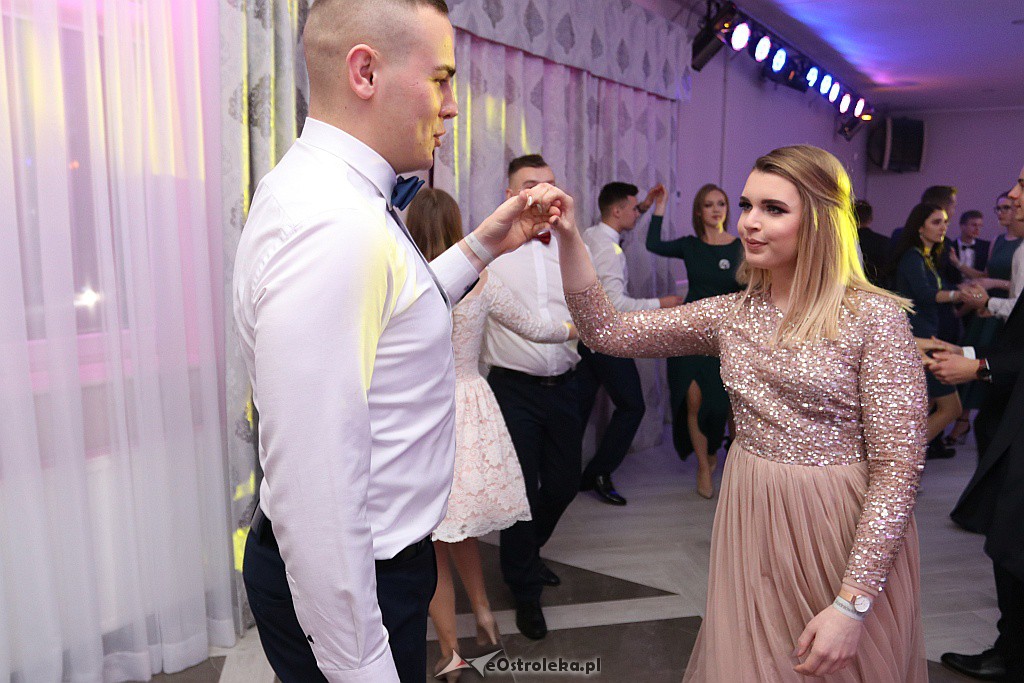 Studniówka II LO w Ostrołęce [25.01.2019] - zdjęcie #78 - eOstroleka.pl