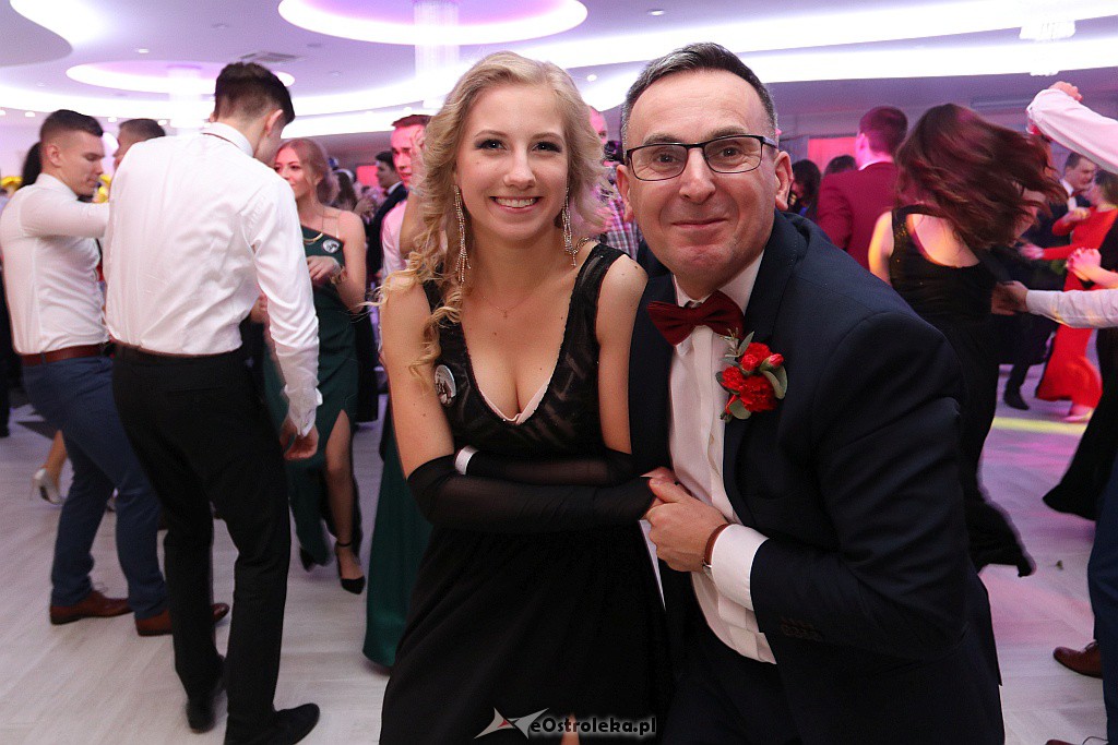 Studniówka II LO w Ostrołęce [25.01.2019] - zdjęcie #62 - eOstroleka.pl