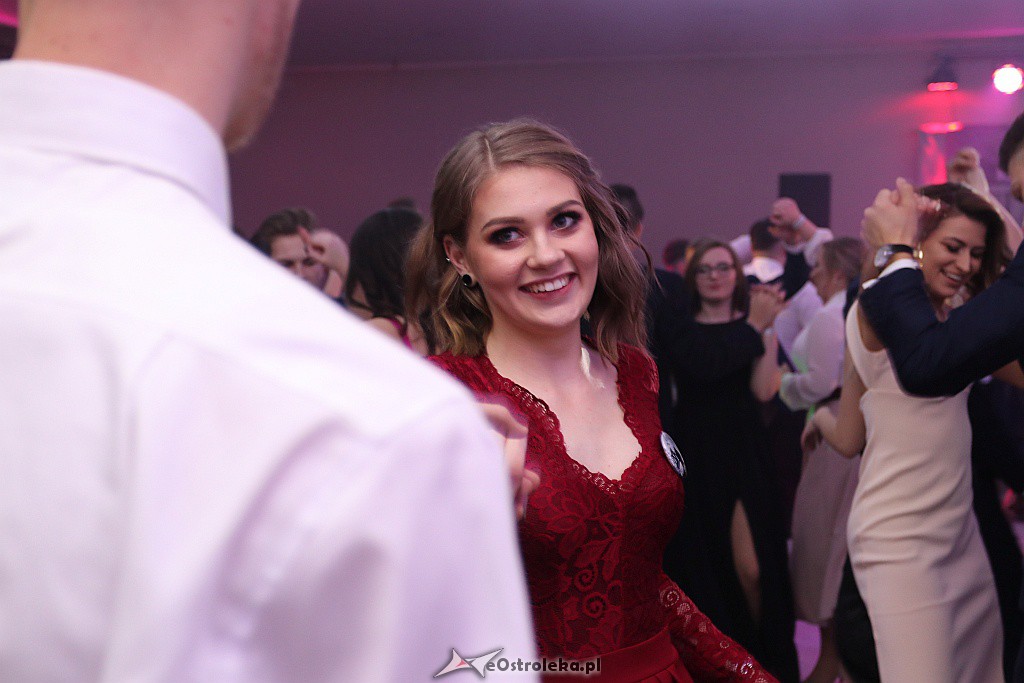 Studniówka II LO w Ostrołęce [25.01.2019] - zdjęcie #54 - eOstroleka.pl