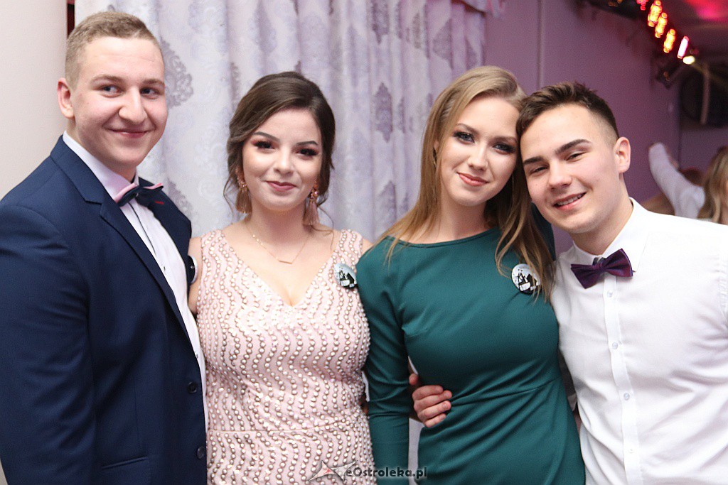 Studniówka II LO w Ostrołęce [25.01.2019] - zdjęcie #50 - eOstroleka.pl