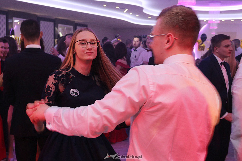 Studniówka II LO w Ostrołęce [25.01.2019] - zdjęcie #42 - eOstroleka.pl