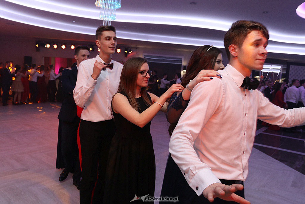 Studniówka II LO w Ostrołęce [25.01.2019] - zdjęcie #20 - eOstroleka.pl