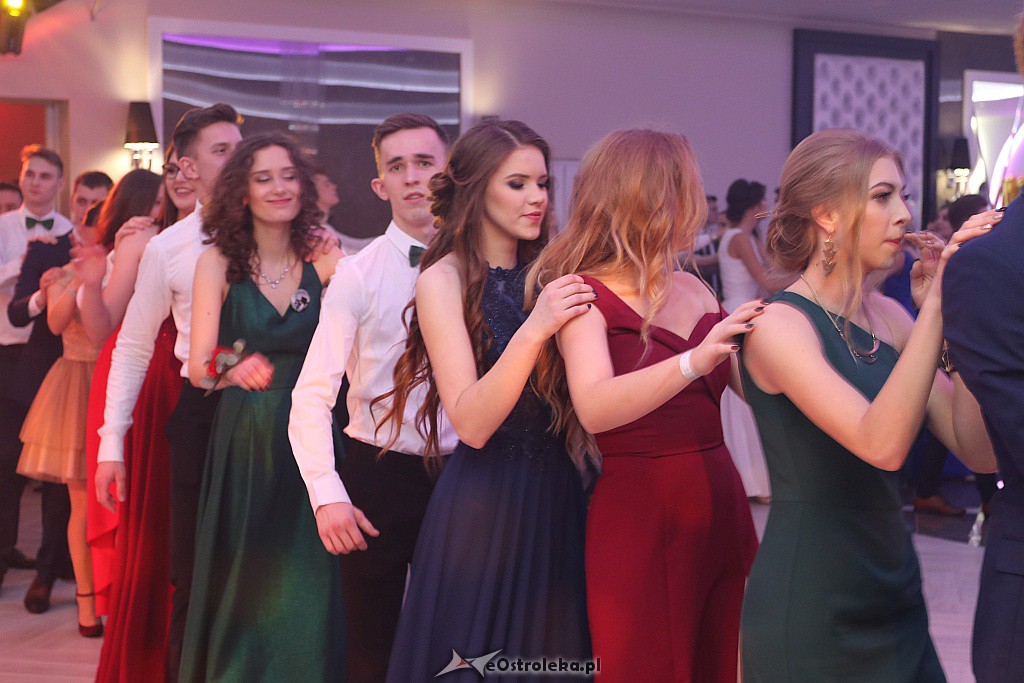 Studniówka II LO w Ostrołęce [25.01.2019] - zdjęcie #15 - eOstroleka.pl