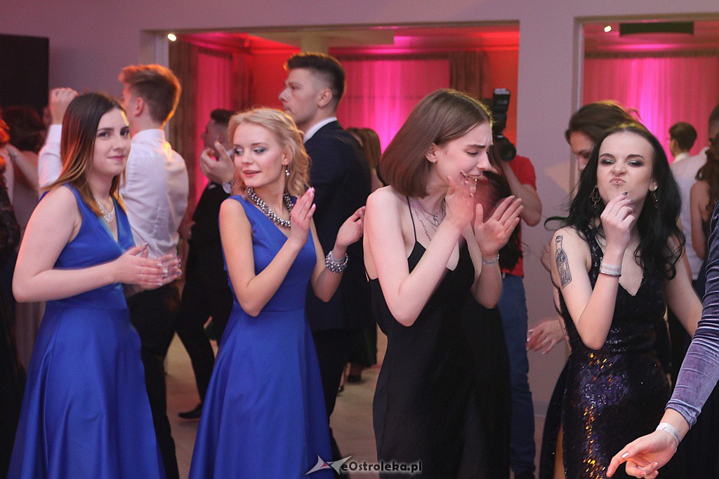 Studniówka II LO w Ostrołęce [25.01.2019] - zdjęcie #8 - eOstroleka.pl