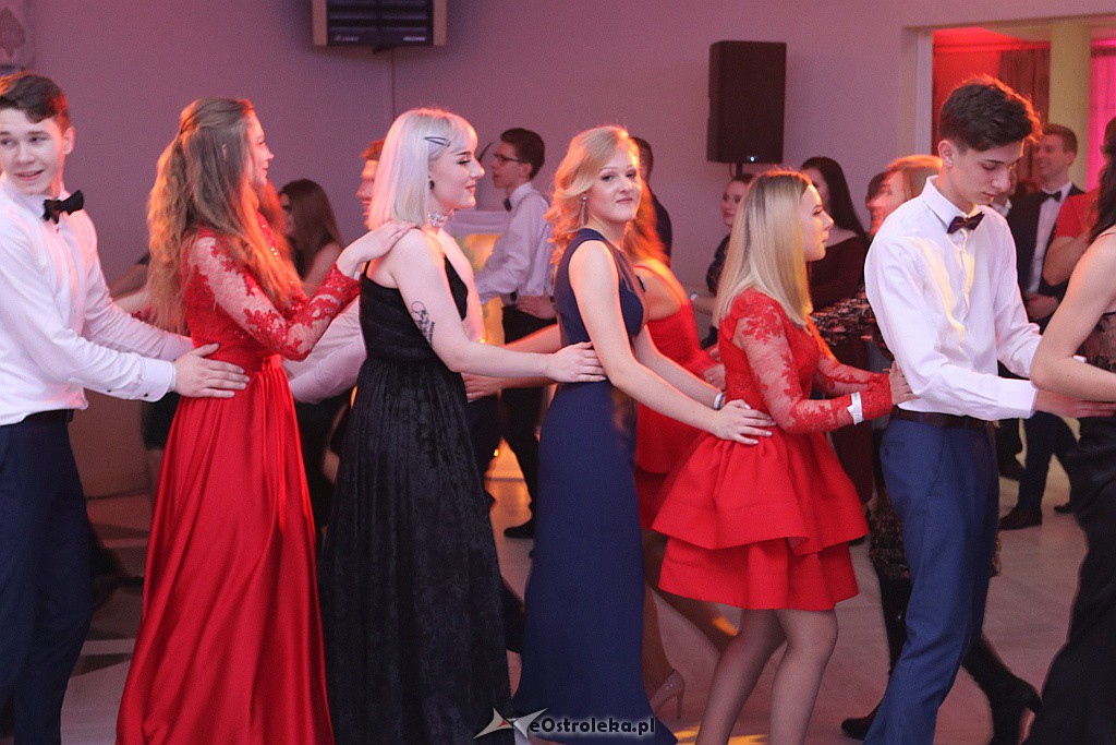 Studniówka II LO w Ostrołęce [25.01.2019] - zdjęcie #7 - eOstroleka.pl