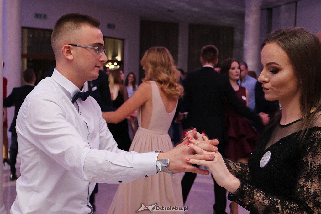 Studniówka ZSZ 3  w Ostrołęce [26.01.2019] - zdjęcie #147 - eOstroleka.pl