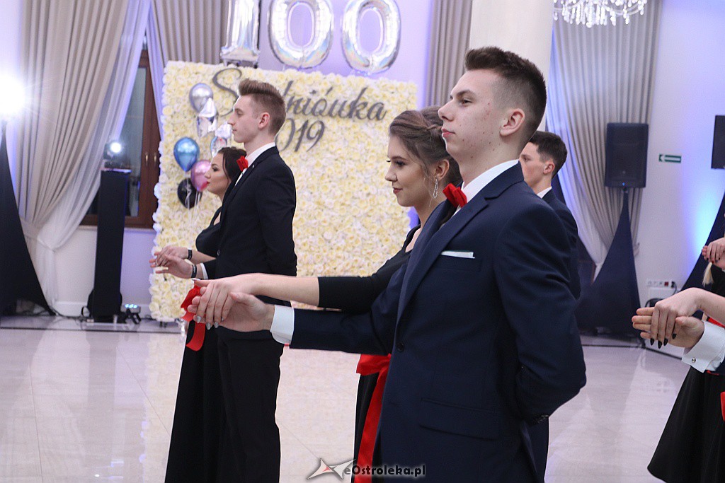 Studniówka ZSZ 3  w Ostrołęce [26.01.2019] - zdjęcie #128 - eOstroleka.pl