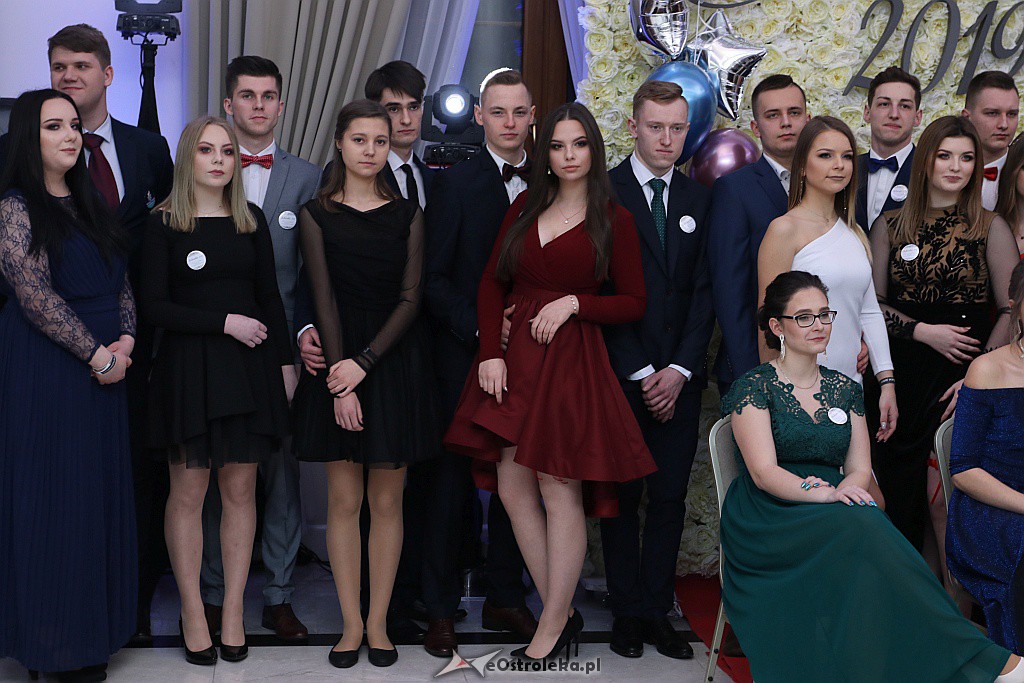 Studniówka ZSZ 3  w Ostrołęce [26.01.2019] - zdjęcie #110 - eOstroleka.pl